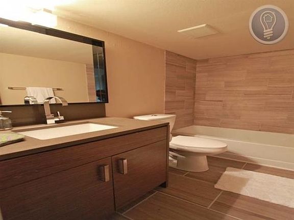 5th image of 2409 Town Lake Cir APT 313
