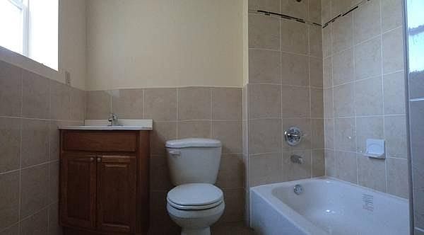 1st image of 186 William St Fl 3
