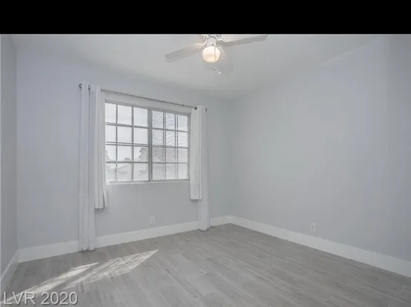 914 Clubview Dr, Henderson, NV 89015