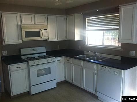 3rd image of 3591 Longridge Dr
