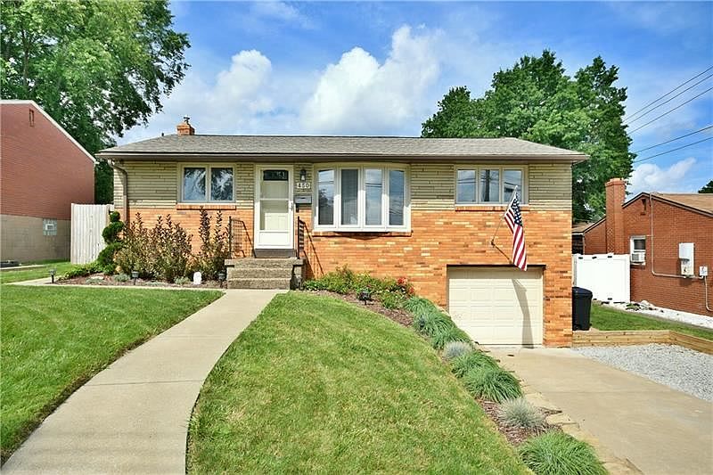1st image of 450 Elaine Dr