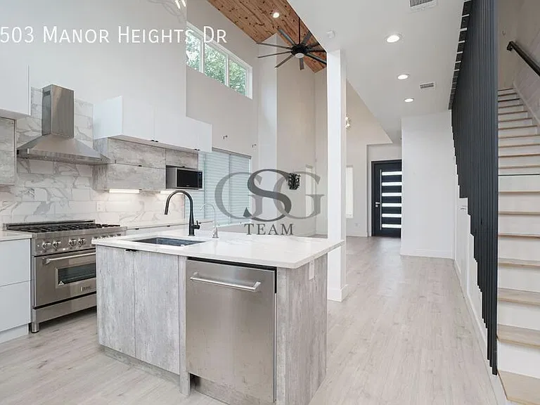 2503 Manor Heights Dr — Photo 8