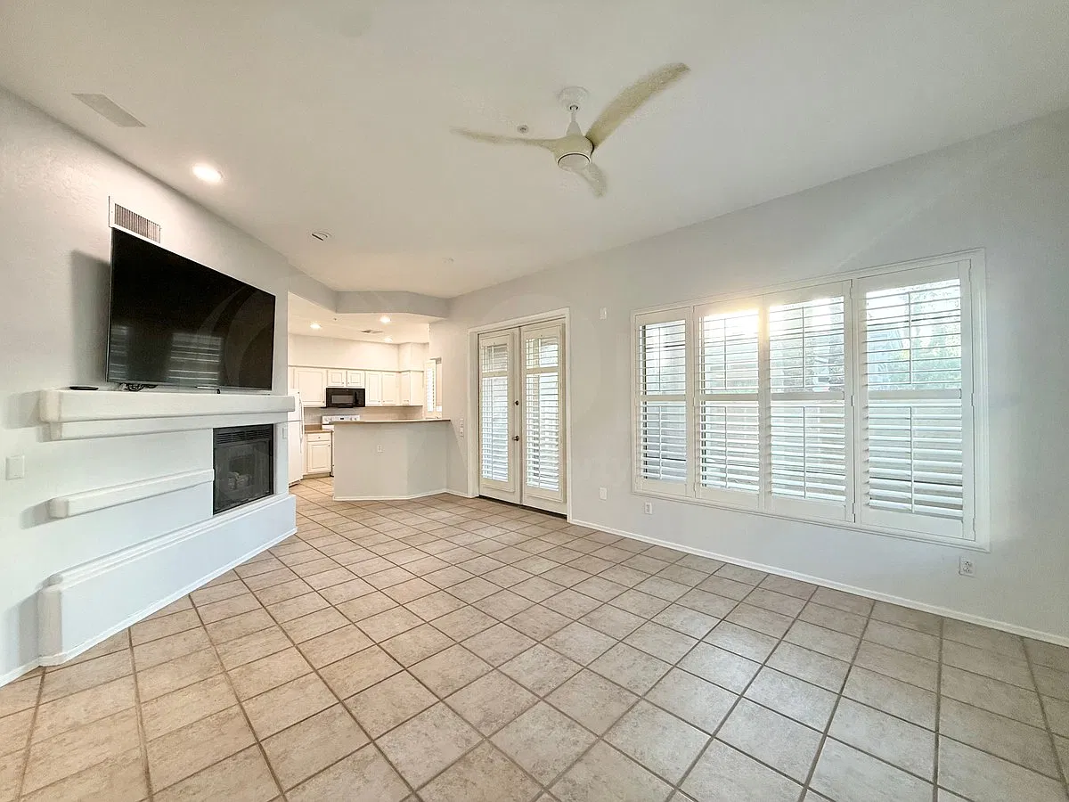 2 bed, 2.0 bath, 1244 sqft, $2,650 — Photo 4