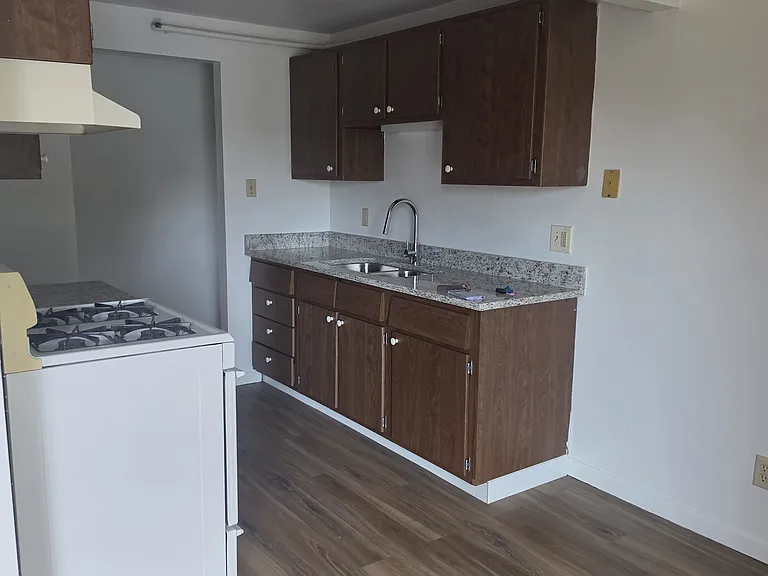 540 Oak Run Dr #5 — Photo 4
