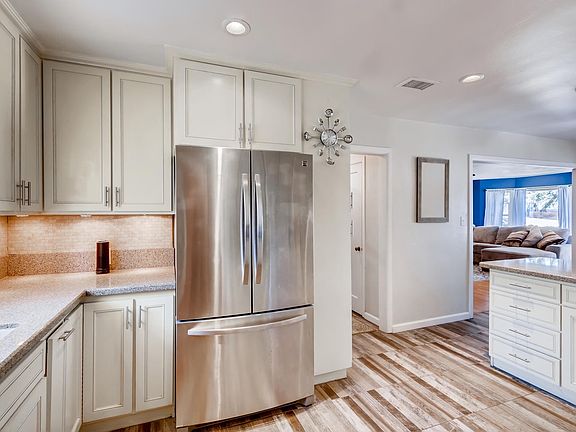 5th image of 31 Sierra Way