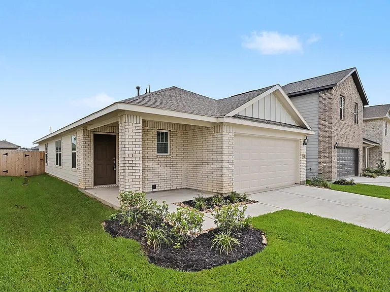 25260 Leather Leaf Ct — Photo 1