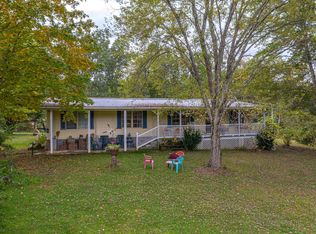 60 Maiden Ln, Fincastle, VA 24090