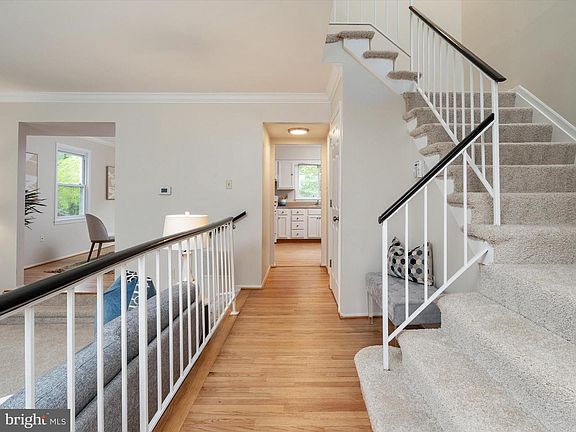 4th image of 415 Colonial Ridge Ln