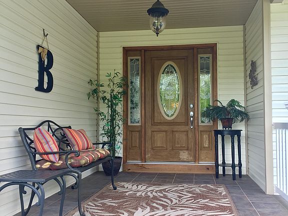 Front porch - tile floor