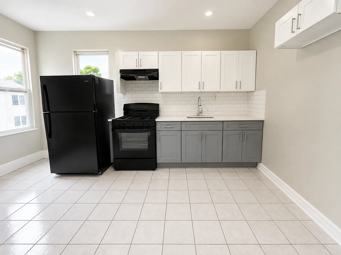 4 bed, 1.5 bath, 1350 sqft, $2,295 — Photo 1
