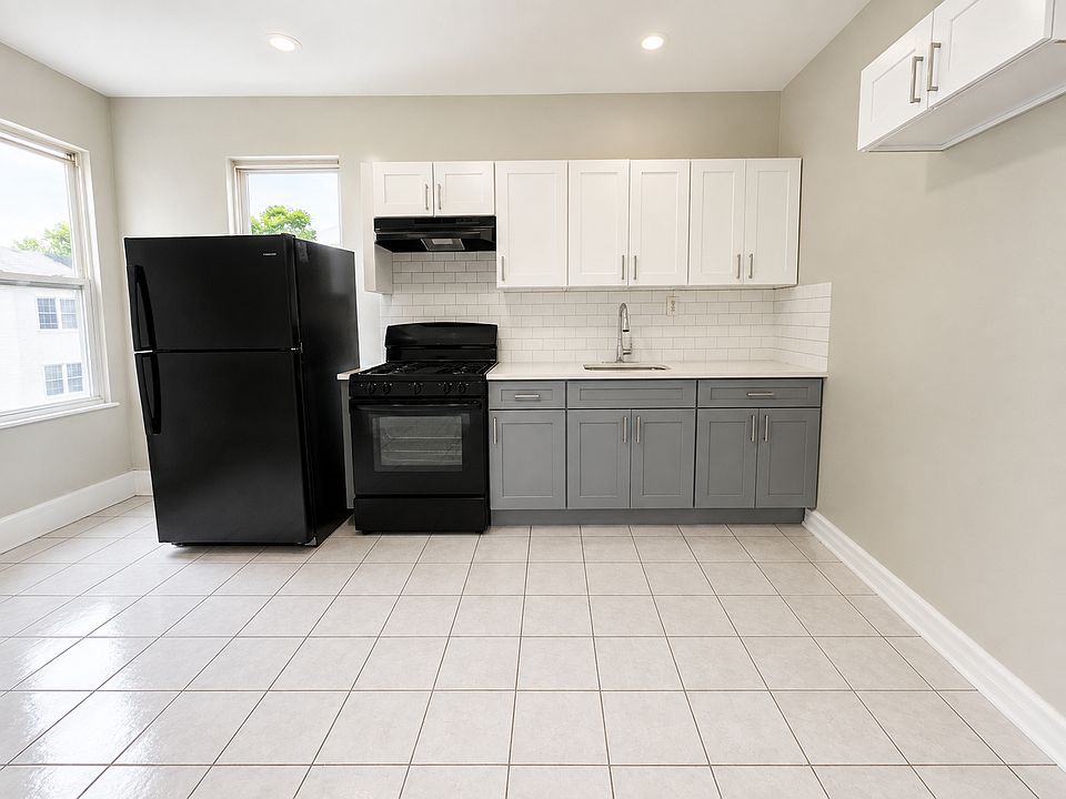 1st image of 644 Bergen St APT 2
