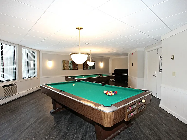 Hamilton House — Photo 12