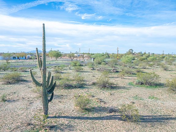 4th image of E Cactus Forest Rd