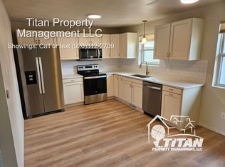 1544 Manitowoc Rd #1, Menasha, WI 54952