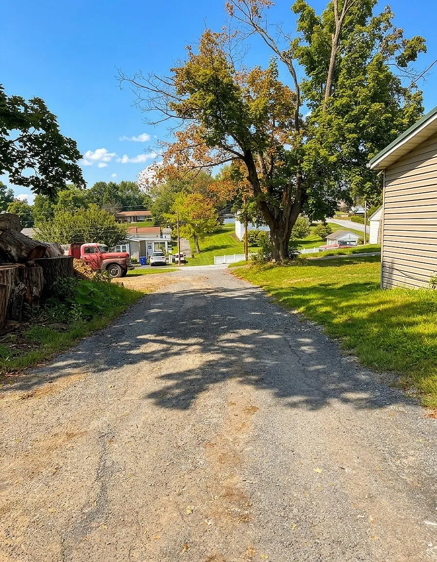 2 bed, 1.0 bath, 390 sqft, $1,295 — Photo 3