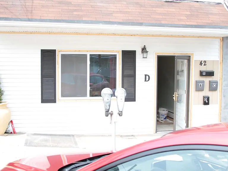 42 N Lehigh Ave — Photo 14