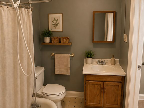 4th image of 282 Harrison Ave S #2