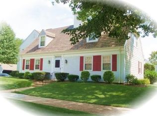 121A Lowell Ln, Monroe Township, NJ 08831