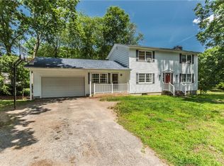 16 Appletown Rd, Smithfield, RI 02828