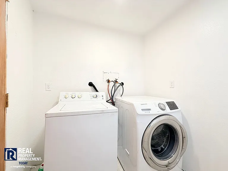 Mills - 2817 (Advertising Only) — Photo 32