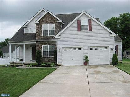 1st image of 104 Magnolia Dr