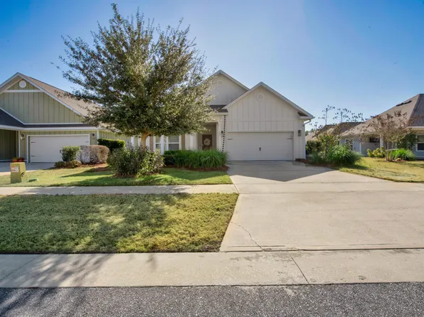 382 Lightning Bug Ln, Freeport, FL 32439