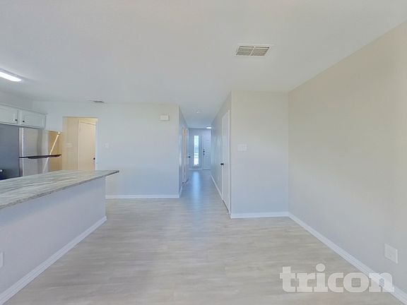 2nd image of 1441 Pine Ln