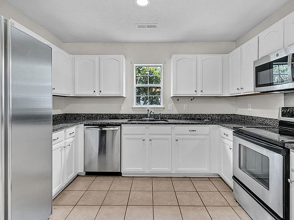 5th image of 5134 Thornton Dr