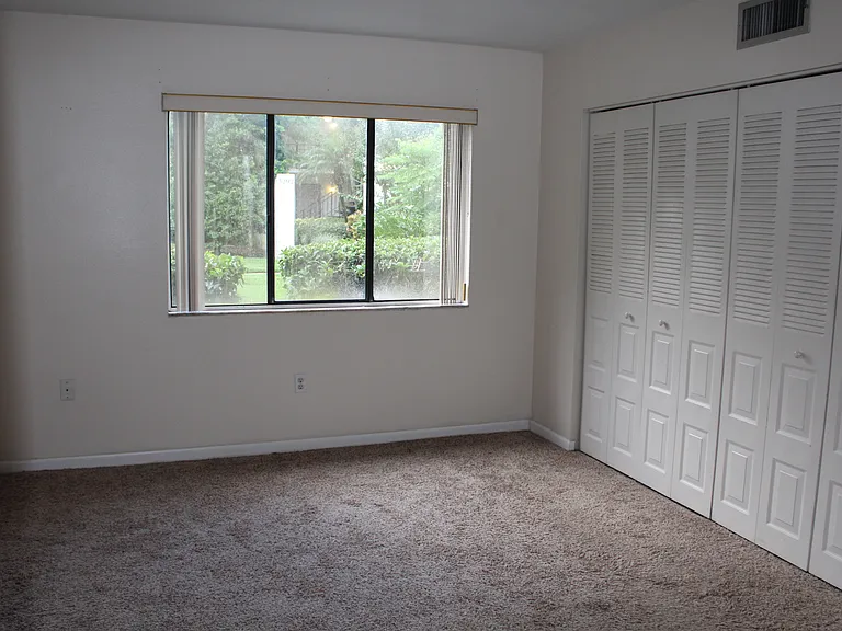 3294 S Semoran Blvd #15 — Photo 6