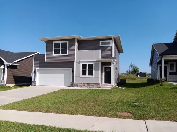 15215 Deerview Dr, Urbandale, IA 50323