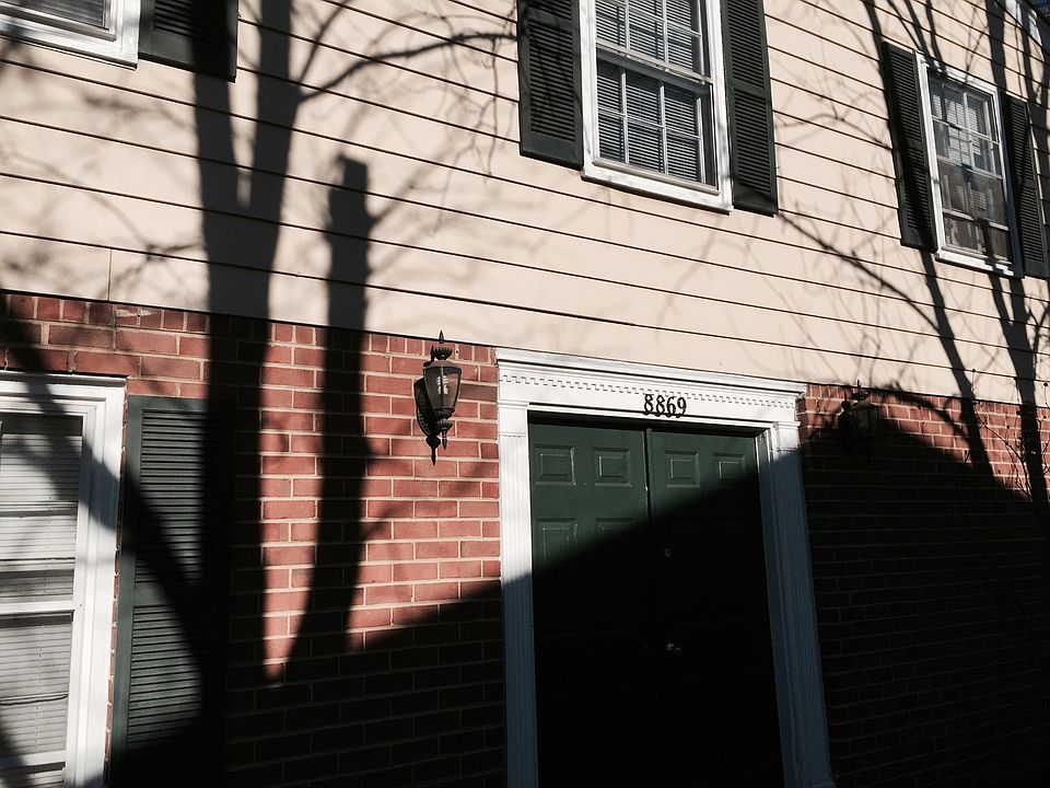 1st image of 8869 Teakwood Ct