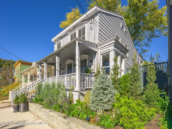 238 Allen Street, Hudson, NY 12534