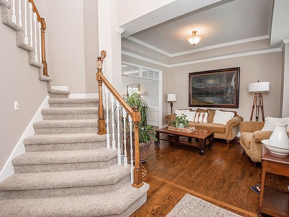 5th image of 850 Hirst Cir
