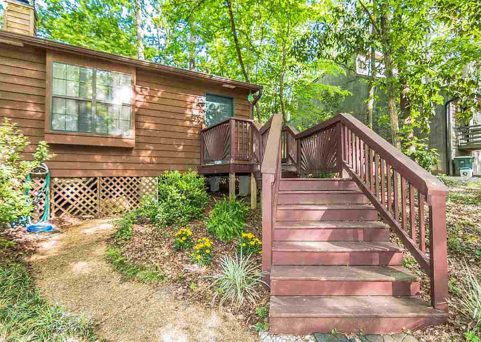 1st image of 155 Parkbrook Cir