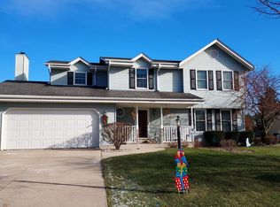 9140 S 28th St, Franklin, WI 53132