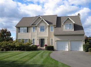 2 Old Warson Ct, Skillman, NJ 08558