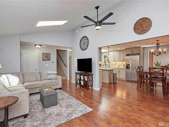 5th image of 3525 SE Saint James Ct