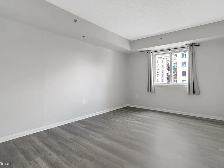 1211 S Eads St #1203 — Photo 16