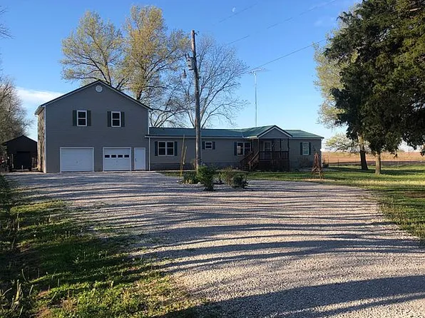 11482 E D Hwy, Richards, MO 64778