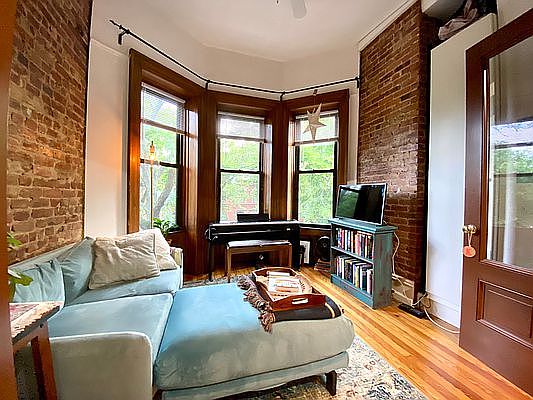 5th image of 668 Park Pl #3A