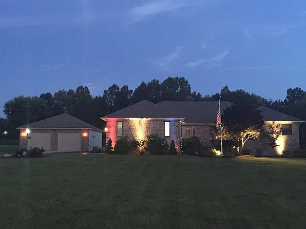 5921 Whispering Meadows Dr, Canfield, OH 44406