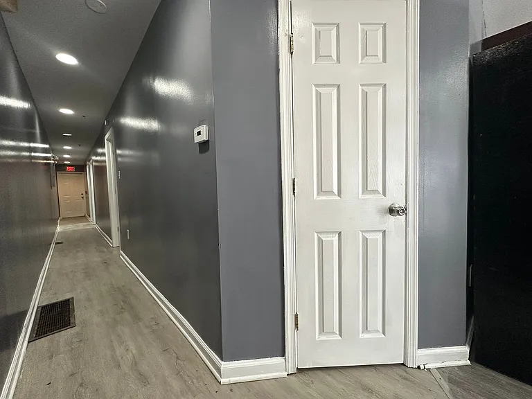 18th St N 2144 — Photo 8