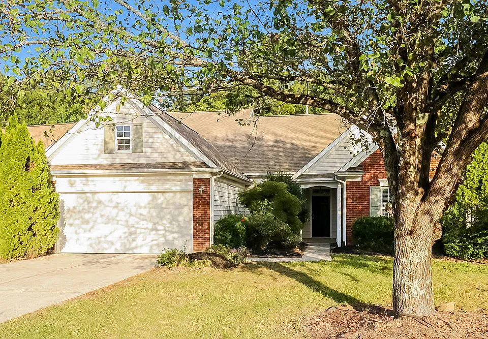 15541 Dehavilland Dr