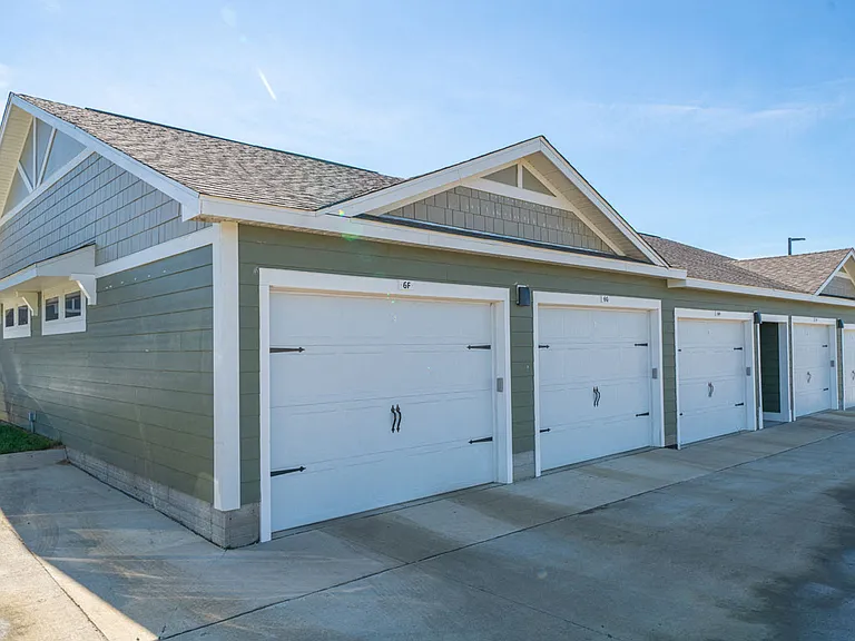 Strathmore Apartment Homes — Photo 40