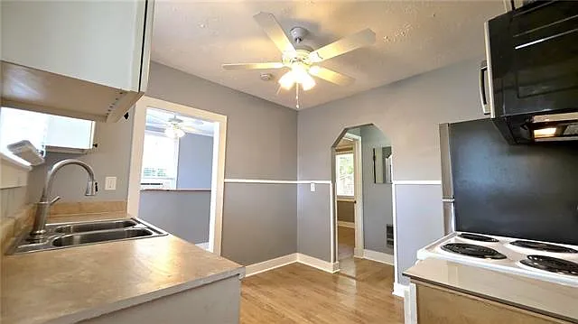 237 Vinet Ave — Photo 9