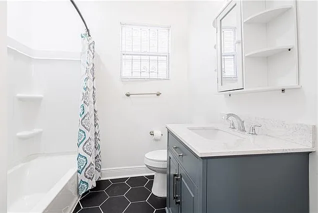 5531 Willow St — Photo 11