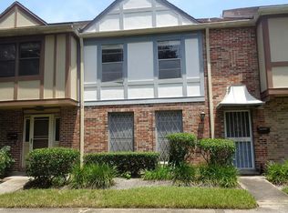 8152 Sutton Pl E, Jacksonville, FL 32217