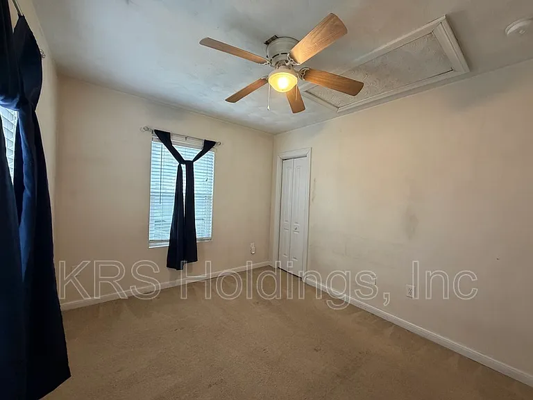 339 Goodman St — Photo 7