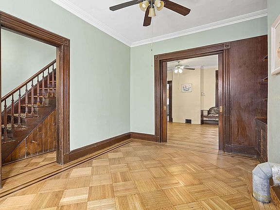 3rd image of 439 Grant Ave #1