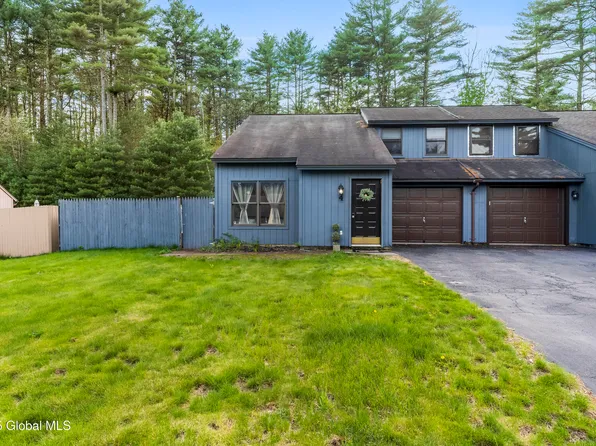 4 Queen Ann Court, Queensbury, NY 12804